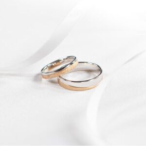 White gold rings